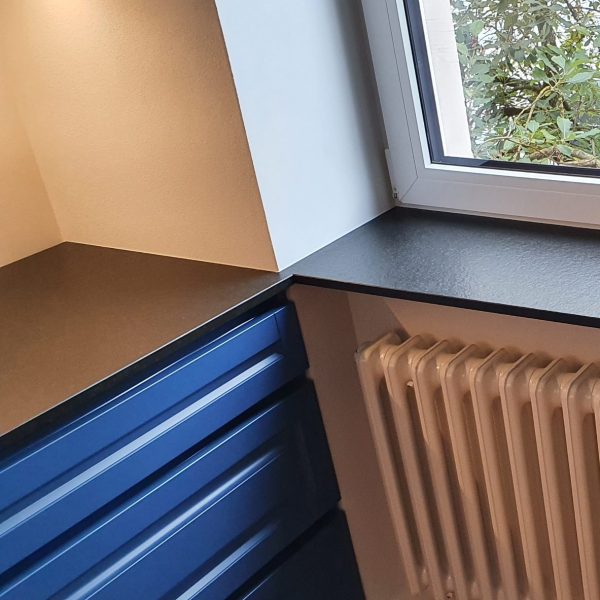 Graniit Nero Assoluto 30mm Leather