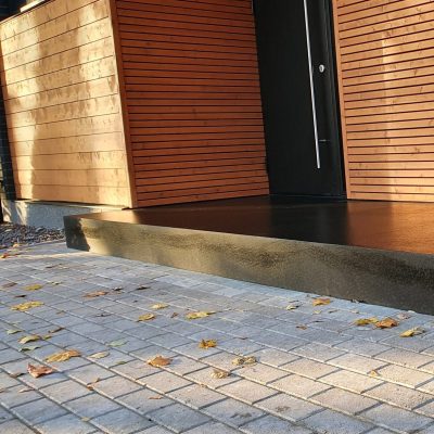 Trepp-Nero-Assoluto-Flamed_brushed-massiiviks-kokku-liimitud2-scaled